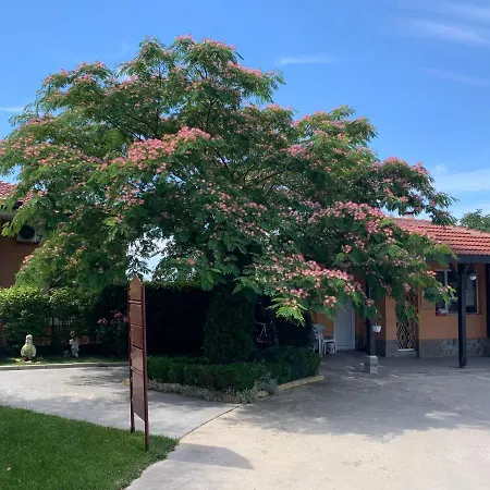 דירה Apartcomplex Chateau