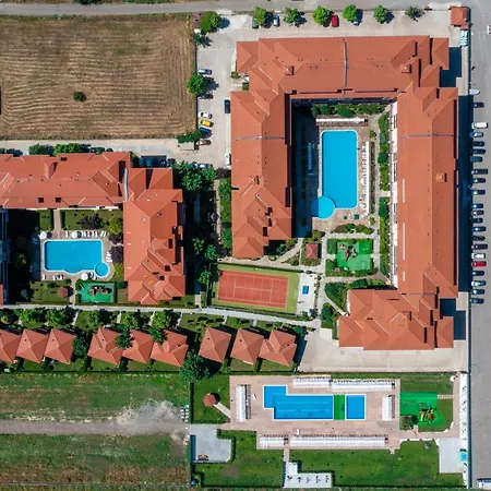 Apartcomplex Chateau אהלוי