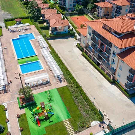 Apartcomplex Chateau Apartment *
