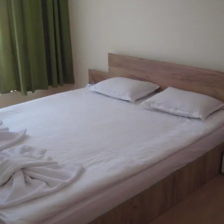 Apartcomplex Chateau Apartment *