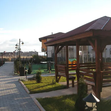 דירה Apartcomplex Chateau אהלוי