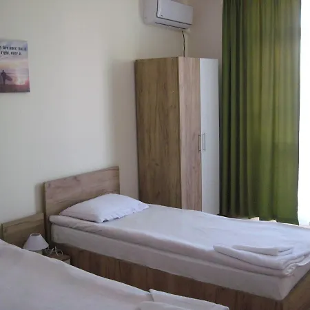 Apartcomplex Chateau דירה *