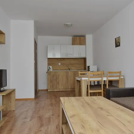 Apartcomplex Chateau דירה *