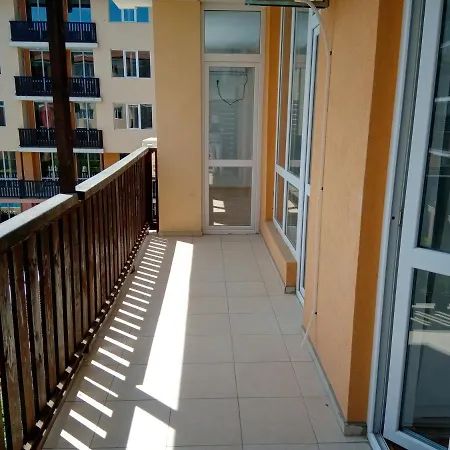 Apartcomplex Chateau Апартаменты Ахелой