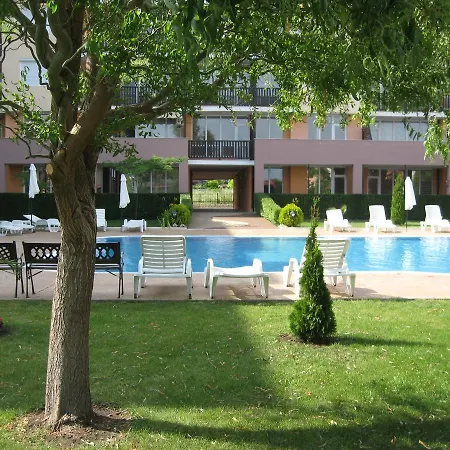 Apartament Apartcomplex Chateau