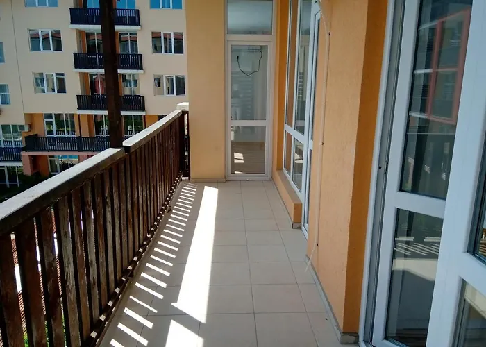 Apartcomplex Chateau Appartement Aheloy